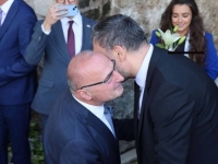 OVO SVE GOVORI KAKAV JE KONAKOVIĆ POLITIČAR: Komentariše prodaju privatne sarajevske televizije, a ne smije riječi napisati o otimanju imovine Elektroprivrede BiH u Hercegovini!