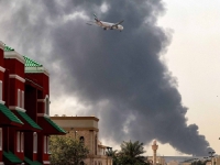 PEKLENO U EMIRATIMA: Iran lansirao desetine projektila i dronova