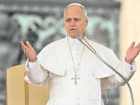 POSJETIO VELIKU DŽAMIJU U ALŽIRU: Papa Lav kaže da svijetu treba jedinstvo, a ne podjele