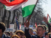 EKSPLOZIV NA PLINOVODU: Opozicija optužuje mađarskog premijera za sijanje straha pred izbore