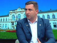 ŠTA SE DEŠAVALO IZA ZATVORENIH VRATA: Kome smeta Ljubiša Petrović? (VIDEO)