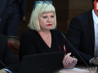 HUŠKA SE, HUŠKA: Ministrica Sanja Vlaisavljević ponovo u akciji, šta će na ovo reći premijer Nermin Nikšić...