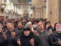 PRVI SABAH NAKON OPSADE: Hiljade vjernika klanjalo u Al-Aksi, suze se nisu mogle sakriti (FOTO/VIDEO)