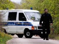 STRAVIČAN SLUČAJ: Monstrum  tjerao partnericu da zadovolji njegovog maloljetnog sina, stavio joj pištolj na čelo