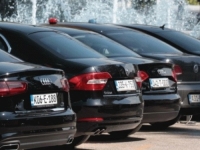 FILMSKA SCENA U BIHAĆU: Zaštitar spriječio krađu službenog vozila