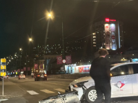 NESREĆA U CENTRU SARAJEVA: Otežan saobraćaj na Obali Kulina bana