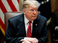 NEOČEKIVAN OBRT U WASHINGTONU: Trump prisiljen na popuštanje neprijateljima kako bi spriječio globalnu katastrofu