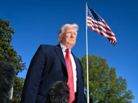 BIZARNO OBRAĆANJE TRUMPA IZ BIJELE KUĆE: 'Ja sam ljekar, a ne Isus'