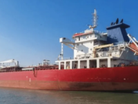 IGRA ŽIVACA U ZALJEVU: Prvi tanker zaplovio kroz zonu američke blokade