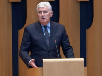 ČOVIĆ UDARIO PO OPOZICIJI: 'Ako vrijedite 5-6 posto, nemojte zbog toga ugrožavati onih 90 posto'