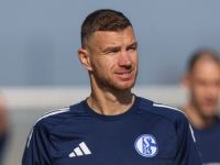 DIJAMANT ODUŠEVLJEN: Pogledajte šta je Anes Bougrine uručio Edinu Džeki ispred stadiona Schalkea