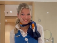 STJUARDESA POKAZALA KAKO NAPUNITI MOBITEL BEZ PUNJAČA: Ovo će spasiti mnoge