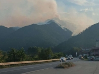 TERETNO VOZILO ZAVRŠILO U KANALU KOD ŽEPČA: Vozač prebačen u bolnicu