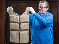 NAKON 113 GODINA ČEKANJA: Prsluk za spasavanje sa Titanika na aukciji, a na njemu je i osam potpisa preživjelih, cijena - prava sitnica...