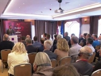 REAKCIJA ARMINA HODŽIĆA NA USTAŠKI DERNEK U ZAGREBU: 'U Hrvatsku se na mala vrata uvodi opasni narativ Milorada Dodika i VELIKOSRPSKE politike' (VIDEO)