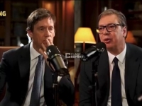 SKANDALOZAN NASTUP ALEKSANDRA VUČIĆA: Cijelom svijetu prepričava bizarne tračeve o svom porijeklu, društvene mreže 'gore'