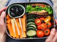 REZULTATI KOJI SU ZAPREPASTILI JAVNOST: Mladi ljudi obolijevaju od raka uprkos zdravom životu, evo šta su jeli SVAKODNEVNO