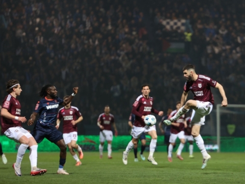 'SB' NA GRBAVICI: Željezničar - Sarajevo 0:0, nema golova nakon siromašnog prvog poluvremena