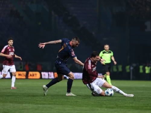 GRADSKI DERBI BEZ POBJEDNIKA: Željezničar i Sarajevo podijelili bodove na Grbavici uz kontroverzu zbog poništenog gola