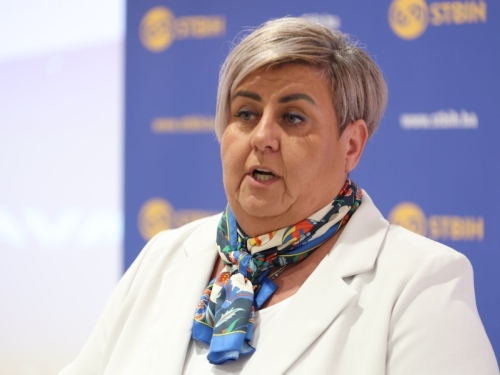 PRESS KONFERENCIJA SINDIKATA TRGOVINE: 'Radnici više nemaju alibi, prva neradna izborna nedjelja mora biti dan za glasanje'