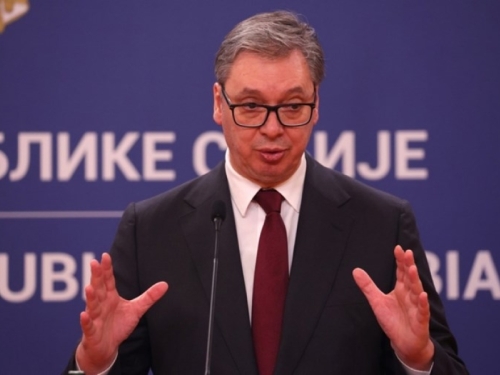 VUČIĆ NAJAVIO 'OZBILJNE ODLUKE': 'Čovječanstvo je na rubu ponora'