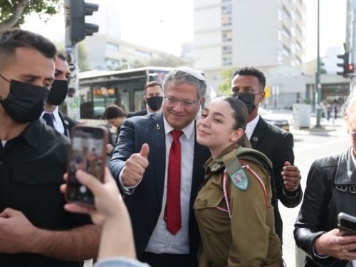 SUD ODGODIO ODLUKU O SMJENI NETANYAHUOVA MINISTRA: Premijer Izraela poručio - 'To je isključivo moja ovlast!'