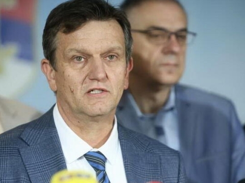 BRANKO BLANUŠA NAJAVLJUJE NAJGORI SCENARIJ: 'Stotine miliona maraka smo izgubili zbog Rašida Serdarova, a sada...'