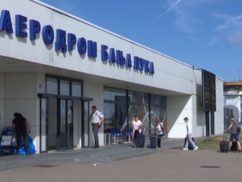 MIJENJAJU DIREKTORE, AKUMULIRAJU GUBITKE: Aerodromi Republike Srpske u prošloj godini izgubili skoro... (VIDEO)