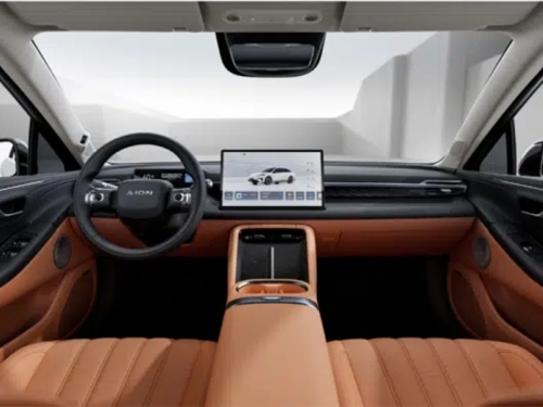 ELEKTRO-ŠOK IZ KINE: Ova luksuzna limuzina košta manje od 22.000 KM, ali ni to nije sve...