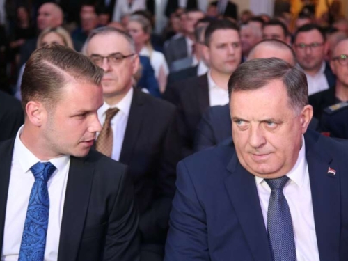 'ON JE JEDAN OBIČNI POZER I PARADER': Dodik tvrdi da Stanivuković želi da se kandiduje na izborima jer bježi iz grada u kojem je sve upropastio
