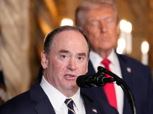 BRUTALNA ČISTKA U VRHU PENTAGONA: Trump i Hegseth 'izbacili' šefa Mornarice usred rata s Iranom