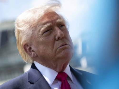 RASPALA SE AMERIČKA STRATEGIJA: Trump očajnički želi završiti rat s Iranom, spreman je na ustupke Teheranu