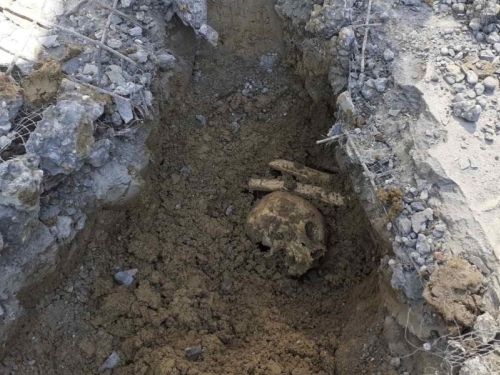 ŽRTVE GENOCIDA ISPOD FONTANE: Kako je doktor-monstrum iz Brčkog izbjegao kaznu?!