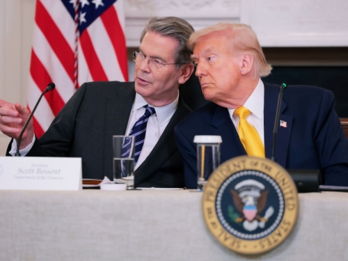 TRUMPOV MINISTAR PRIJE DVA DANA: 'Nema kupovine ruske nafte', danas promijenio priču