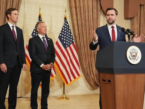 UGLEDNI TURSKI NOVINAR OBJAVIO ŠOKANTAN DETALJ KOJI SE NAVODNO DOGODIO NA PREGOVORIMA, A TRUMP PORUČUJE: 'Ide blokada Hormuza!'