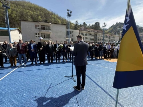 NIKADA NIKO NIJE KAŽNJEN ZA OVAJ ZLOČIN: Obilježena godišnjica stravičnog masakra na igralištu u Srebrenici