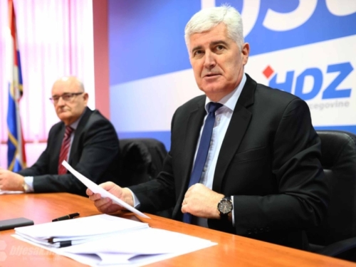 U REDOVIMA HDZ-a NESTRPLJIVO IŠČEKUJU: Čović će u ponedjeljak saopštiti ključnu odluku...