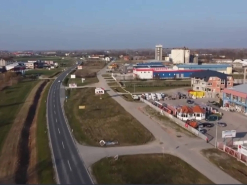 VELIKI POSLOVNI PODUHVAT NA SJEVERU DRŽAVE: Otvorena prva tvornica lijekova za životinje u BiH