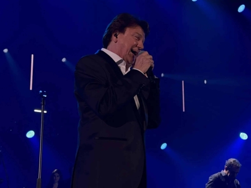 NAKON VELIKIH KONCERATA: Zdravku Čoliću će sutra biti uručen diplomatski pasoš Bosne i Hercegovine