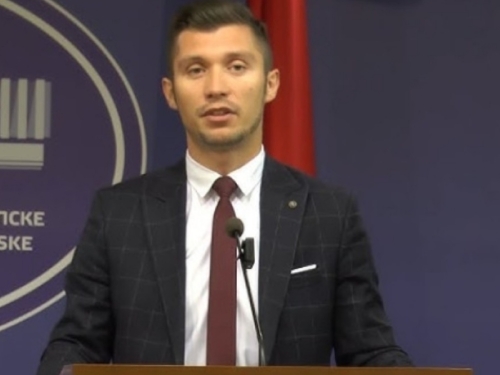 'APRIL PROĐE, A SKUPŠTINA NE DOĐE': Bojan Kresojević prozvao institucije RS-a, zabilježen najsporiji...