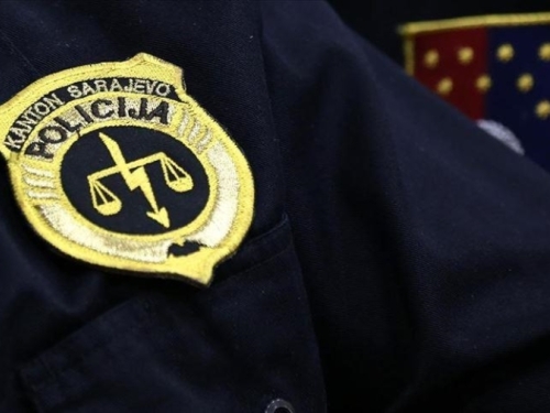 'ISKUSAN' PREKRŠITELJ: Sarajevska policija zbog neplaćenih kazni mladiću (22) oduzela automobil