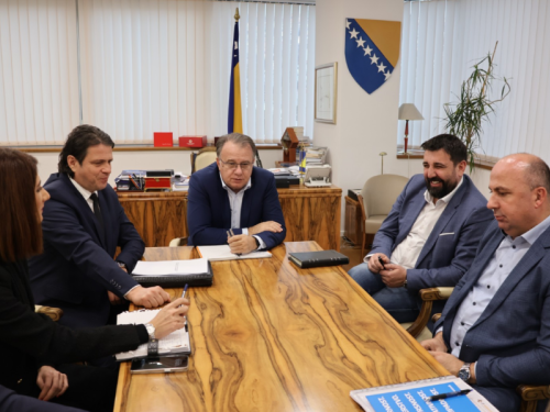 NIKŠIĆEVA OBEĆANJA KONTRA STVARNOSTI NA TERENU: Radovi na najskupljoj dionici koridora 5c i dalje obustavljeni. Izvođačima isplaćen samo dio duga