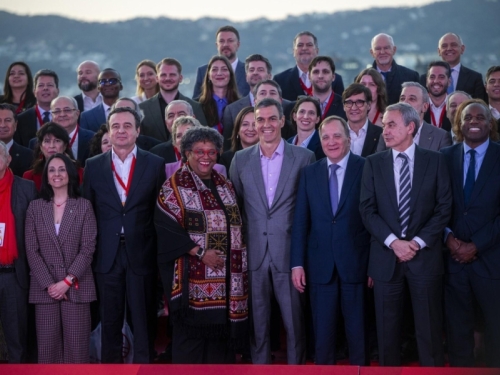 SVI ZAJEDNO U ODBRANU DEMOKRATIJE: Krema svjetske ljevice danas kreće u protivnapad, evo ko je došao iz regiona...