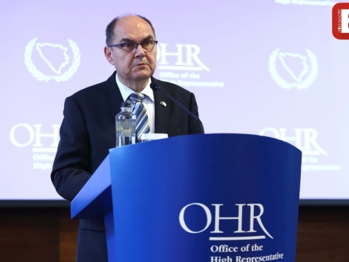 SCHMIDT JASNO PORUČIO: 'Pitanje državne imovine je ključno kako bi...'