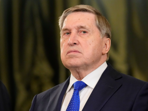 KREMLJ POKAZAO MIŠIĆE: Hormuz pod opsadom, ali za Rusiju nema prepreka