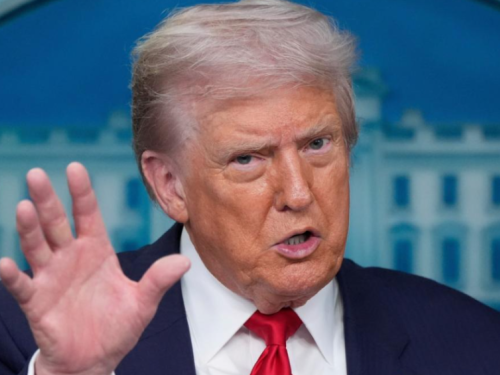 BIZARNA PRESICA IZ BIJELE KUĆE: Trump najavio kandidaturu za predsjednika Venezuele, Irance nazvao 'ludim gadovima', pa ga novinar pitao je li vrijeme za PSIHIJATRIJU