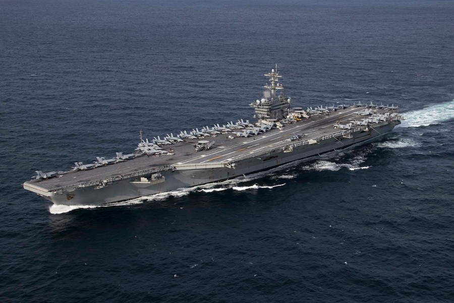 NOSAČ AVIONA USS ABRAHAM LINCOLN NIKAD BLIŽE IRANSKOJ GRANICI: Samoubilački ili imaju tajni plan