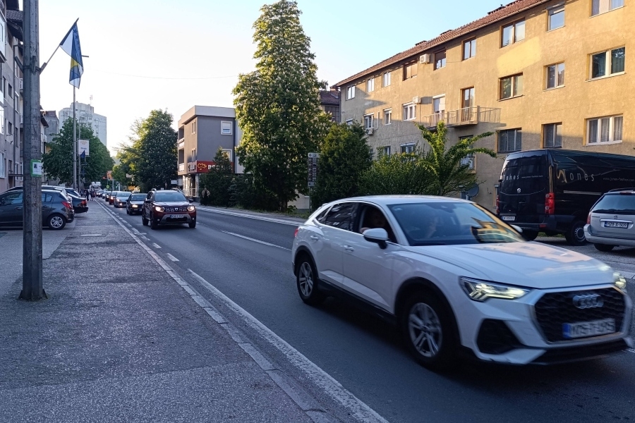 POVRATAK S MORA PRETVOREN U NOĆNU MORU: Kolone od Jablanice do Konjica nepregledne