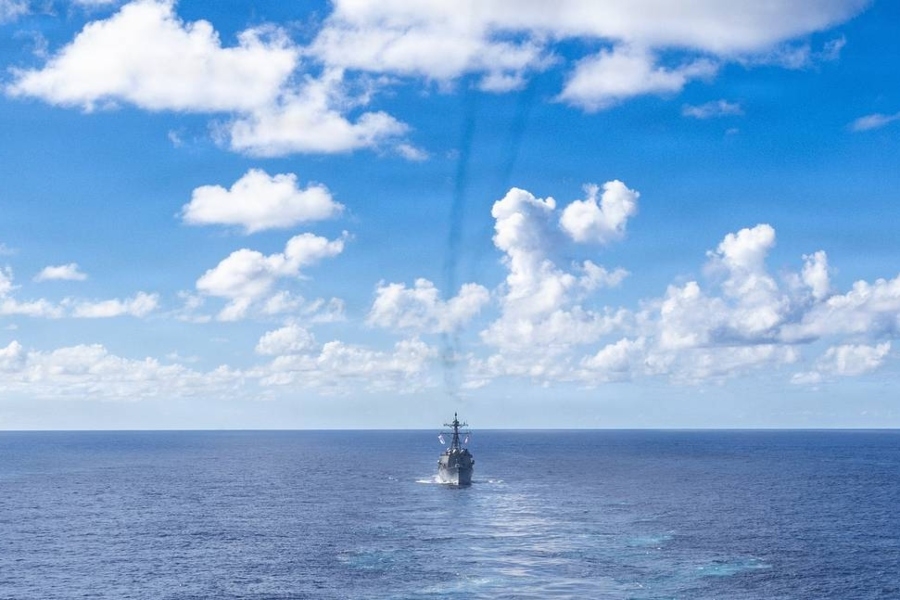 AMERIKA ŠALJE LASERSKE RAZARAČE NA BLISKI ISTOK: Ratni brodovi USS Spruance i USS John Finn raspoređeni u zonu CENTCOM-a – ugrađeno novo moćno oružje