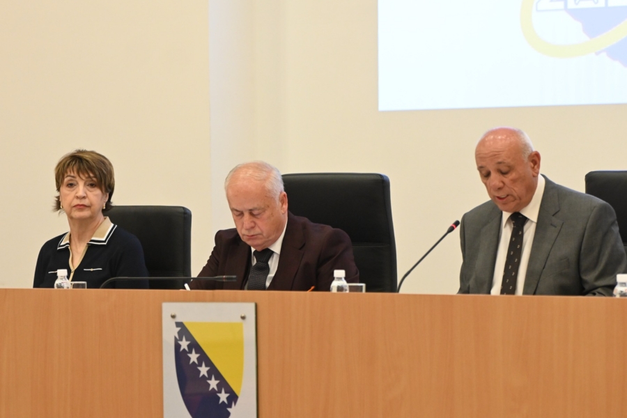 KRAJ IZBORNIM MANIPULACIJAMA: 'Više se neće moći glasati za drugu osobu niti za umrle'